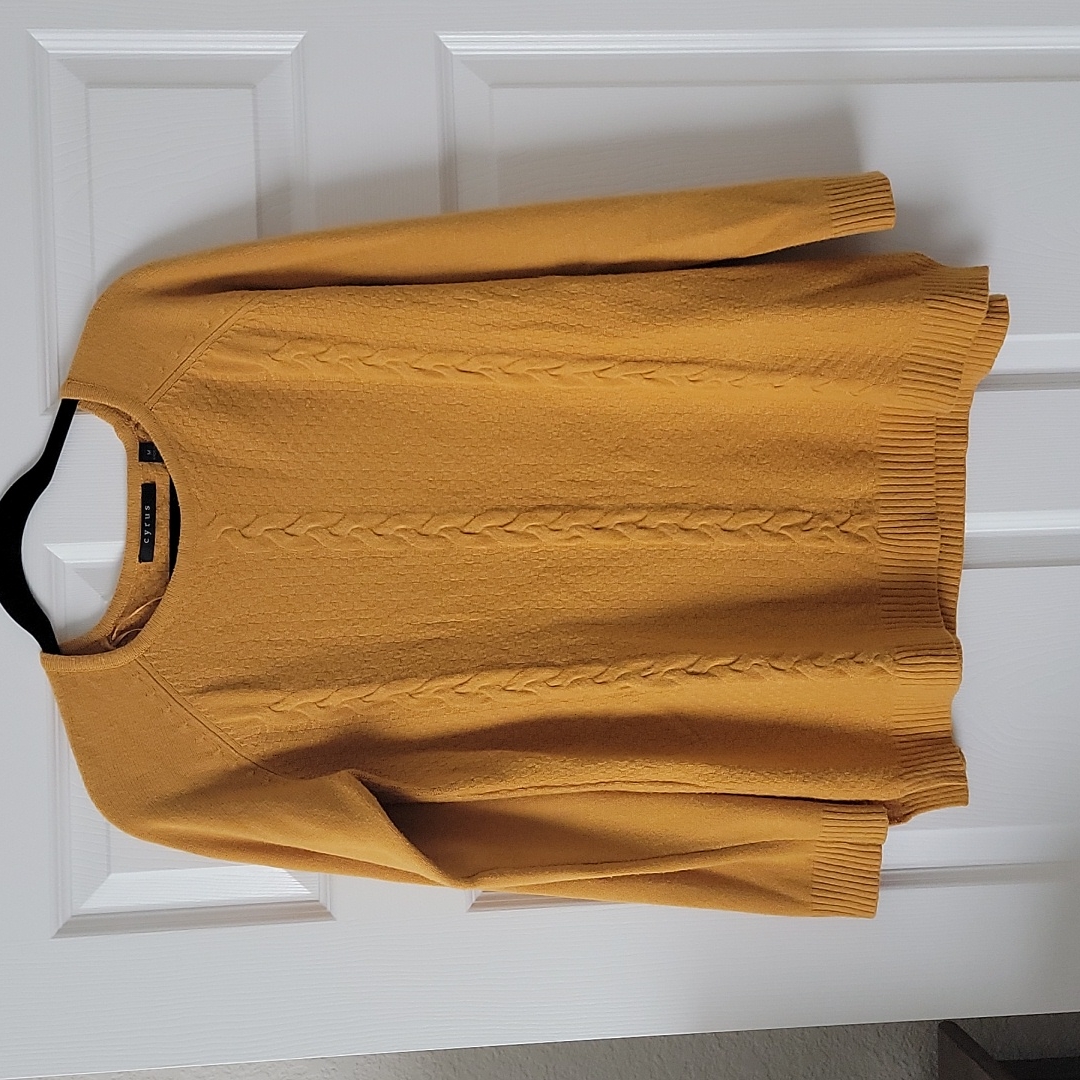 Cyrus Mustard Cable Sweater Size M
